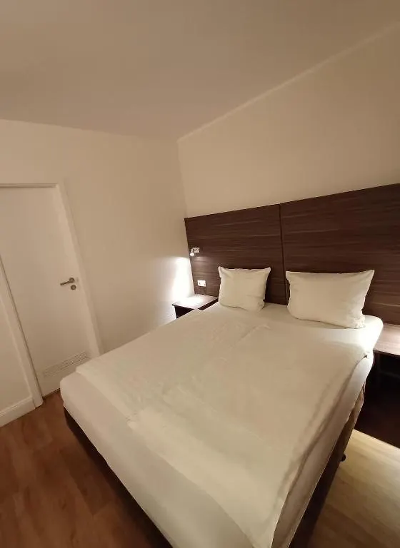 Hotel Ariana Koeln  Kolonia